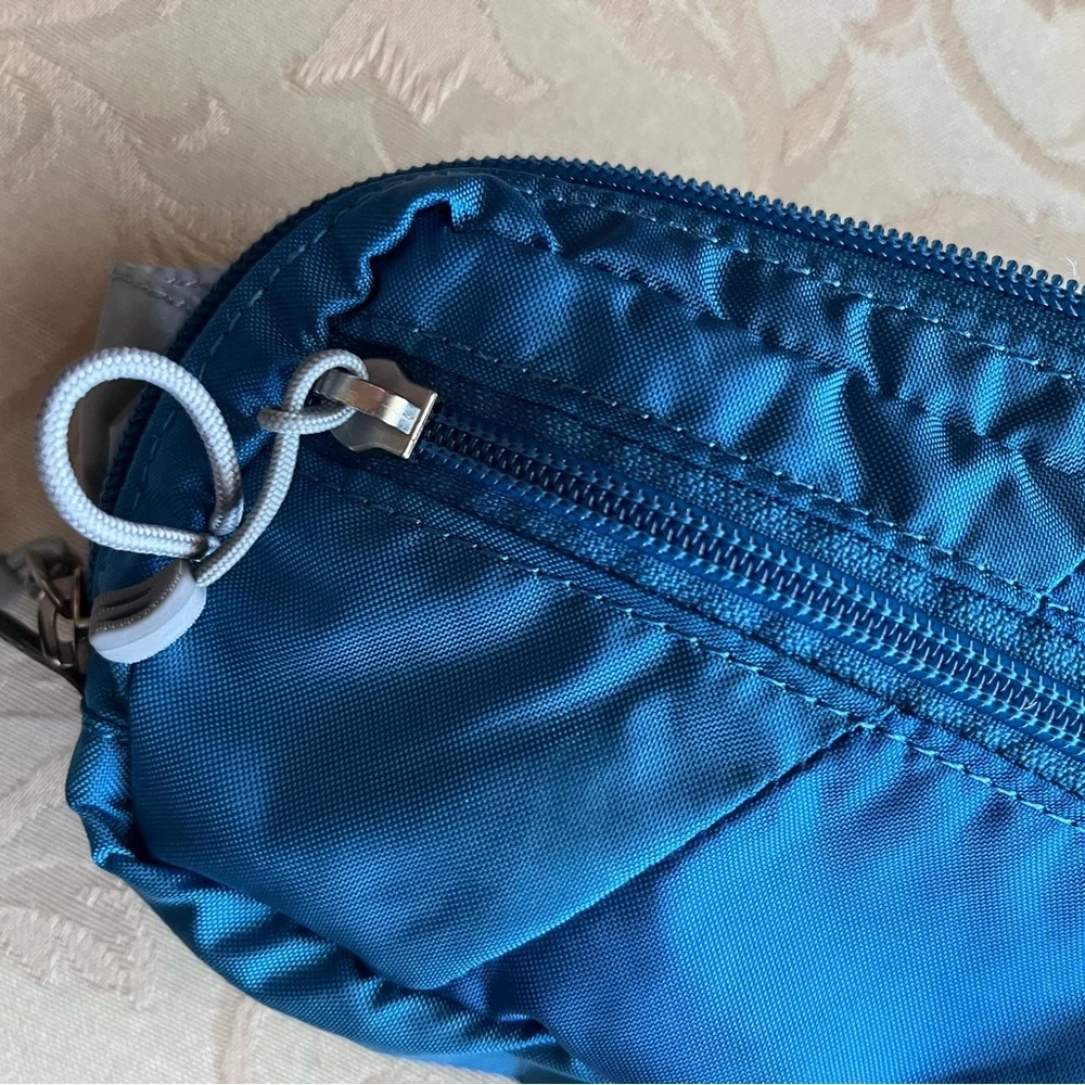REI Navy Blue Men's Belt Bag - Picture 6 of 9